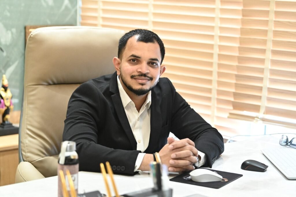 builder in Pune Krishiiv Group director