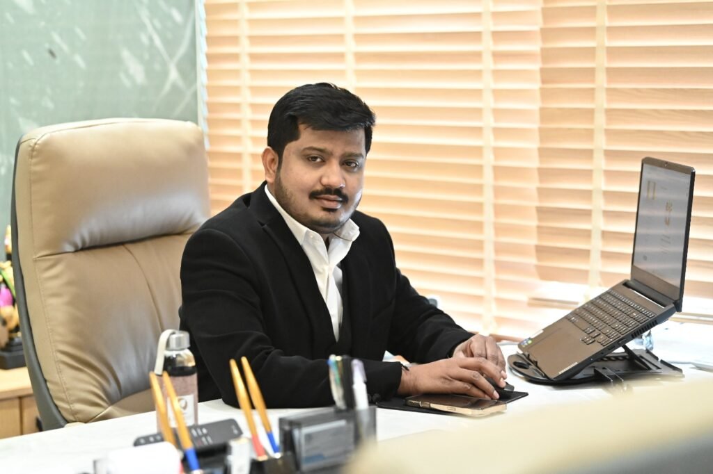 builder in Pune Krishiiv Group director